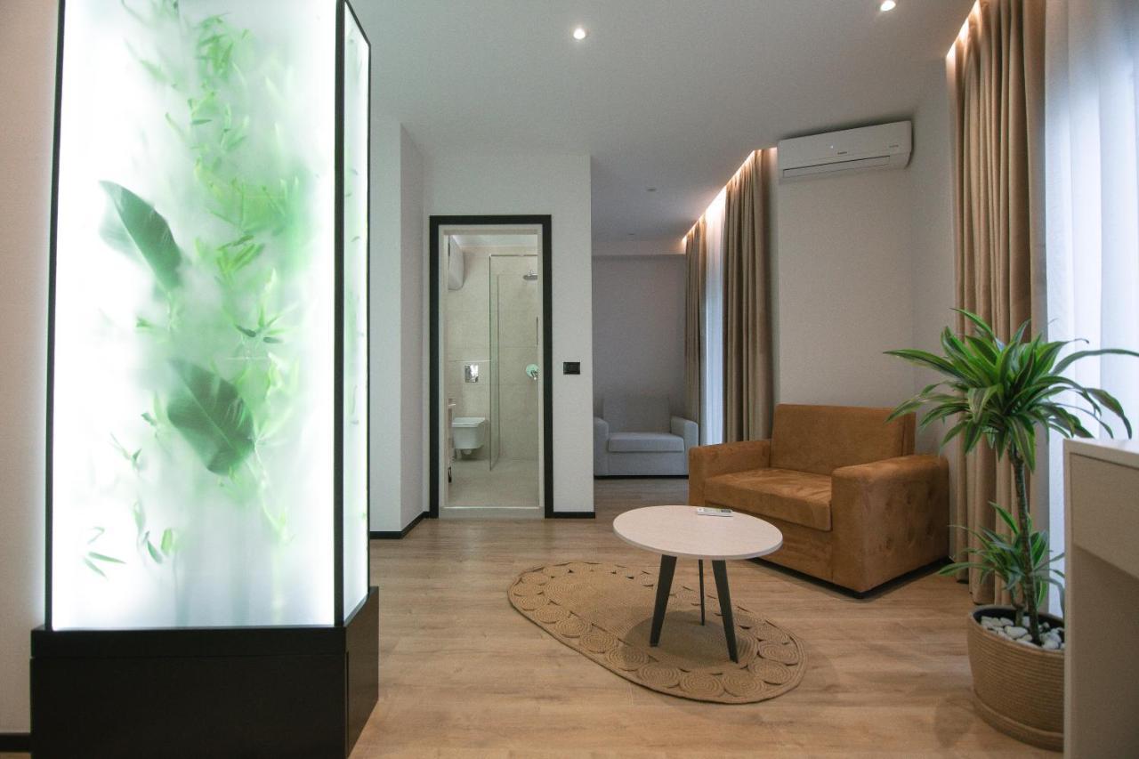 Boulevard Boutique Aparthotel コルチャ エクステリア 写真