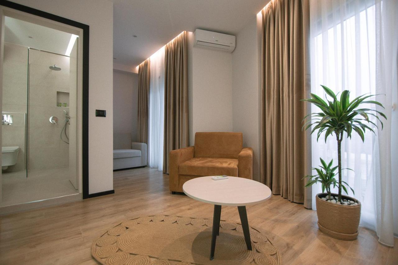 Boulevard Boutique Aparthotel コルチャ エクステリア 写真